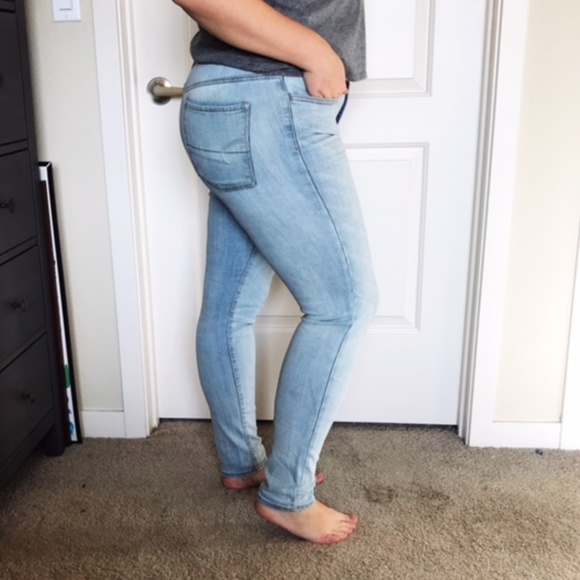 American Eagle Outfitters Denim - American Eagle Hi-Rise Light Wash Jegging